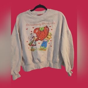 Throwback Vintage Y2K Strawberry Shortcake Graphic Sweatshirt XS